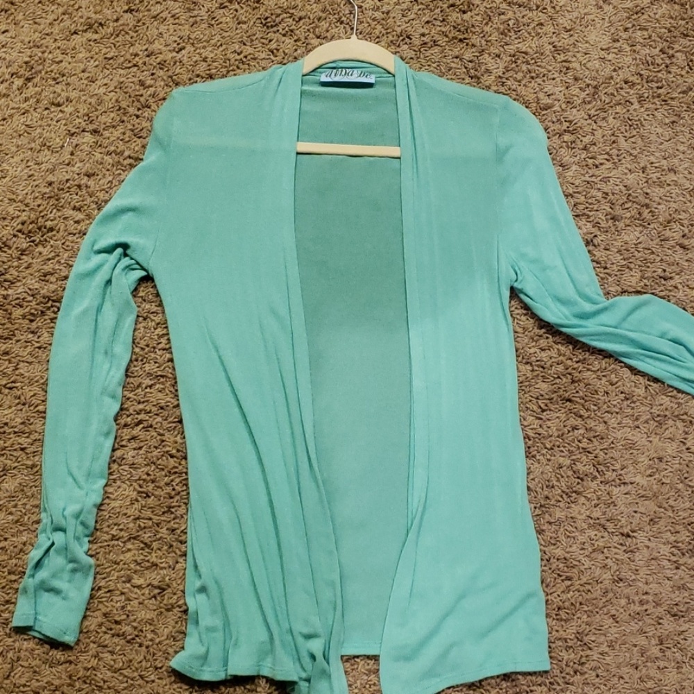 Lightweight sweater